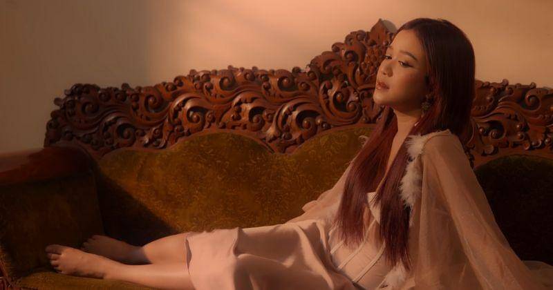 Youtube.com/BrisiaJodieofficial