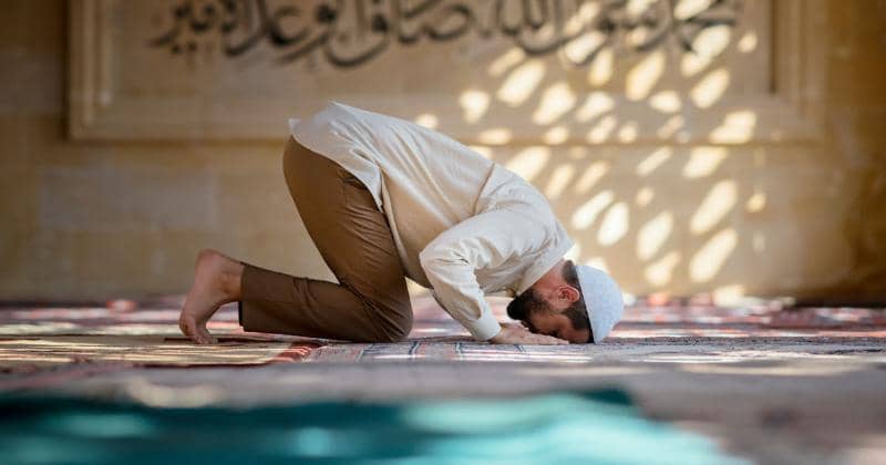 Niat Salat Qobliyah Dzuhur (Badiyah Dzuhur) Lengkap dengan Keutamaan