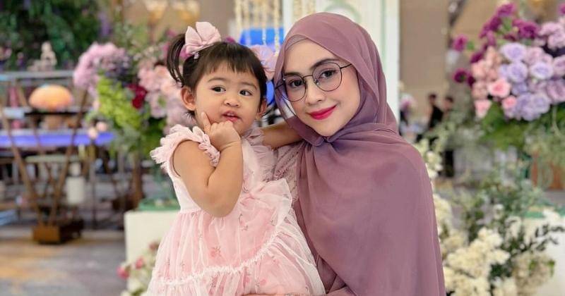 Instagram.com/riaricis1795