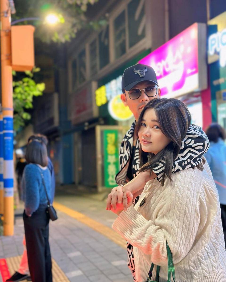 potret Denny Sumargo dan istri ke Korsel (instagram.com/sumargodenny)