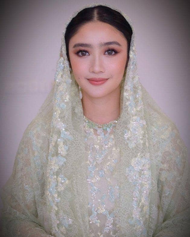 Febby 7 Penampilan Febby Rastanty saat Pengajian Jelang Pernikahan | Popmama.com