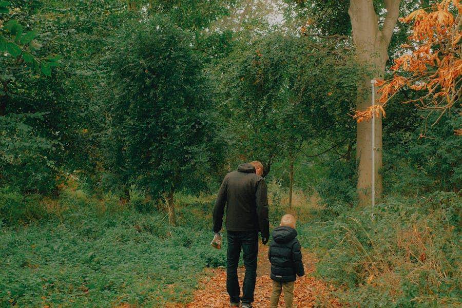 Ilustrasi ayah dan anak