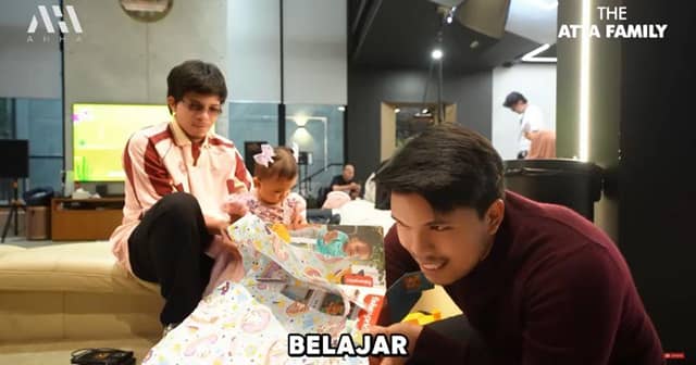 9 Potret Ulang Tahun Azura Anak Aurel Hermansyah Serba Pink | Popmama.com