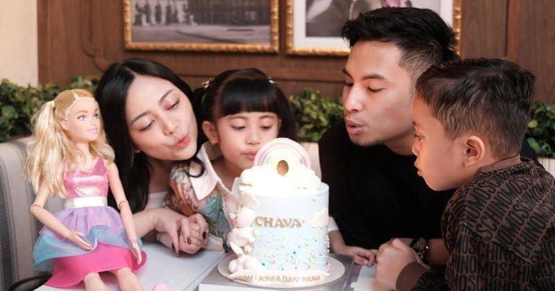 Instagram.com/rachelvennya