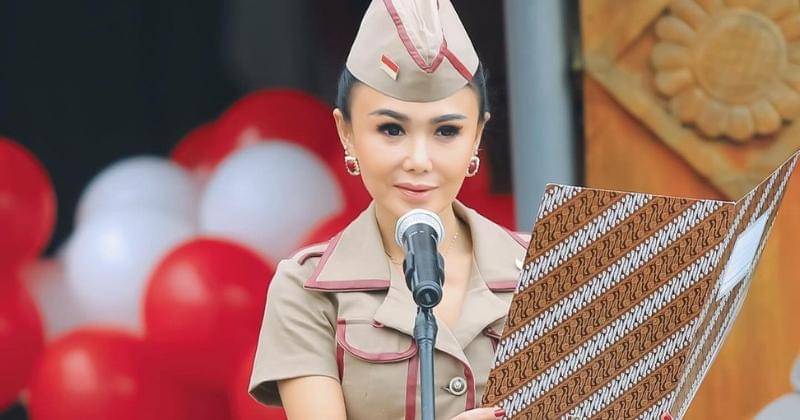 Instagram.com/yunishara36