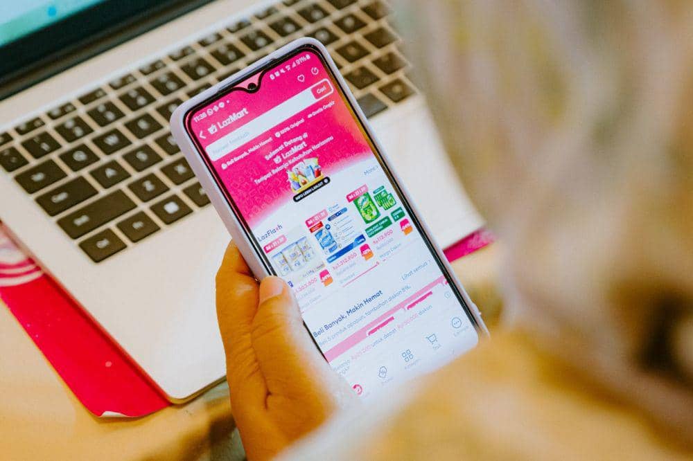 Kommo Gandeng Lazada Demi Tingkatkan Potensi CRM di E-commerce