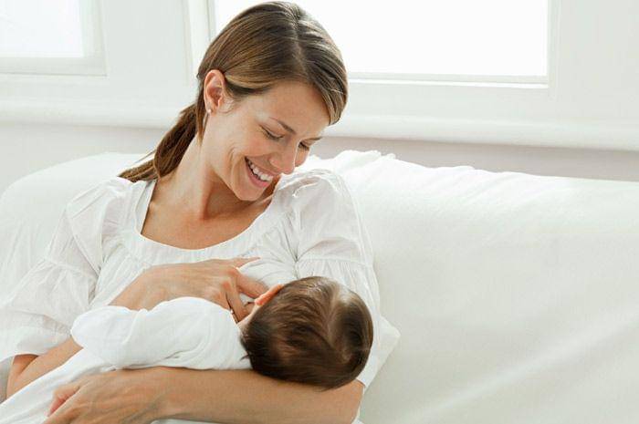 Ilustrasi Menyusui (photo by pinterest)