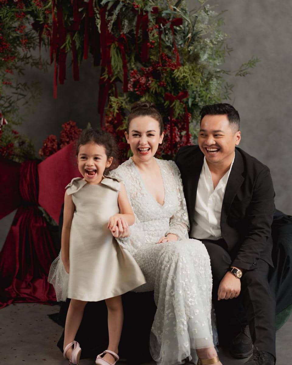 Pasangan Artis yang Menikah Lebih dari 15 tahun