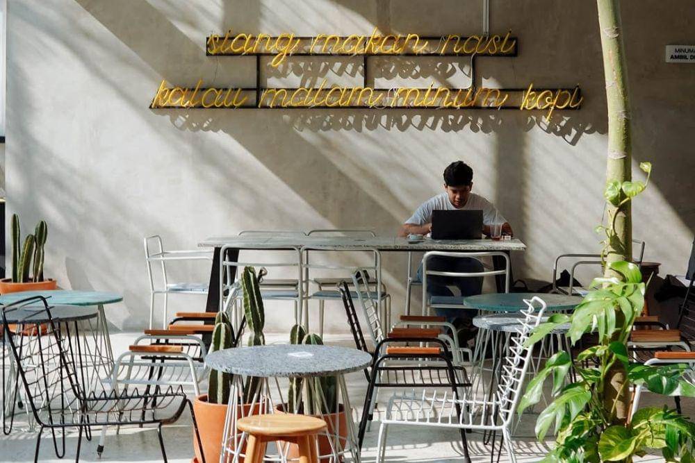 5 Cafe 24 Jam Solo, Nongkrong Asik Tanpa Batas Waktu