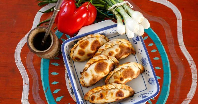 Pixels/Los Muertos Crew