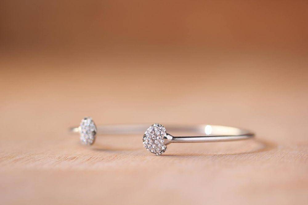 ilustrasi gelang cantik sederhana (pexels.com/Pixabay)