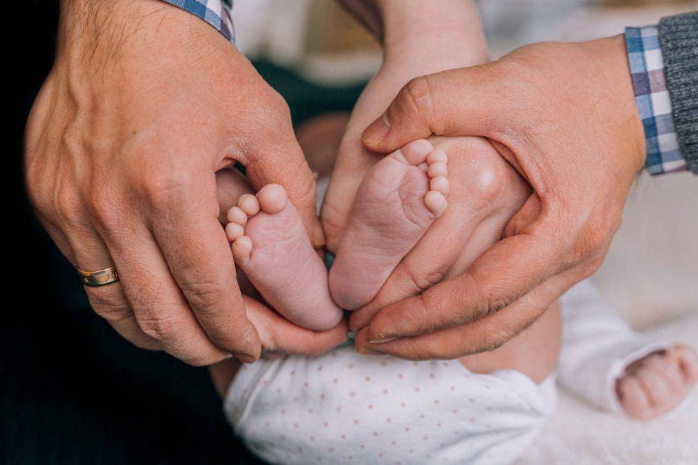 ilustrasi newborn baby (pexels.com/Antoni Shkraba)
