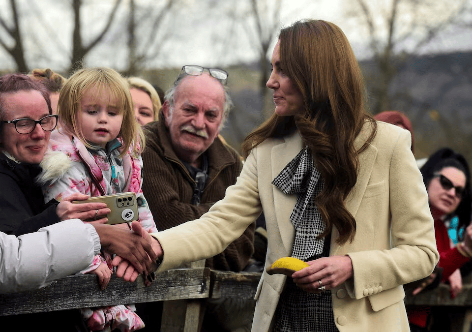 Kate Middleton Mendaki 3 Gunung usai Pulih dari Kanker