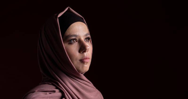 Freepik/beautiful-muslim-woman-wearing-hijab