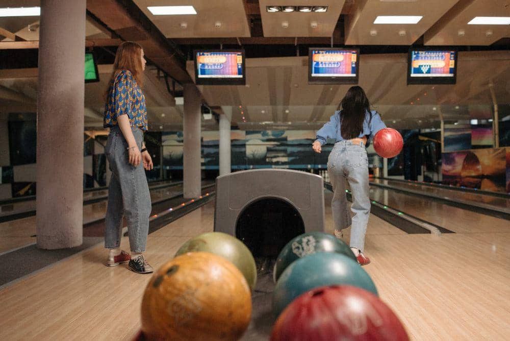 7 Rekomendasi Tempat Bowling di Jakarta, Cocok untuk Quality Time