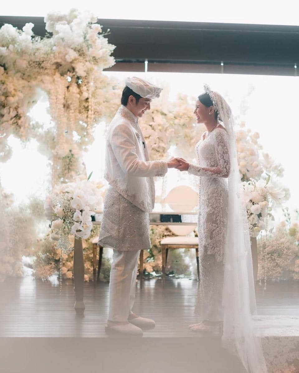 Akad nikah Angga Yunanda dan Shenina Cinnamon. (Iluminen via Instagram.com/angga)