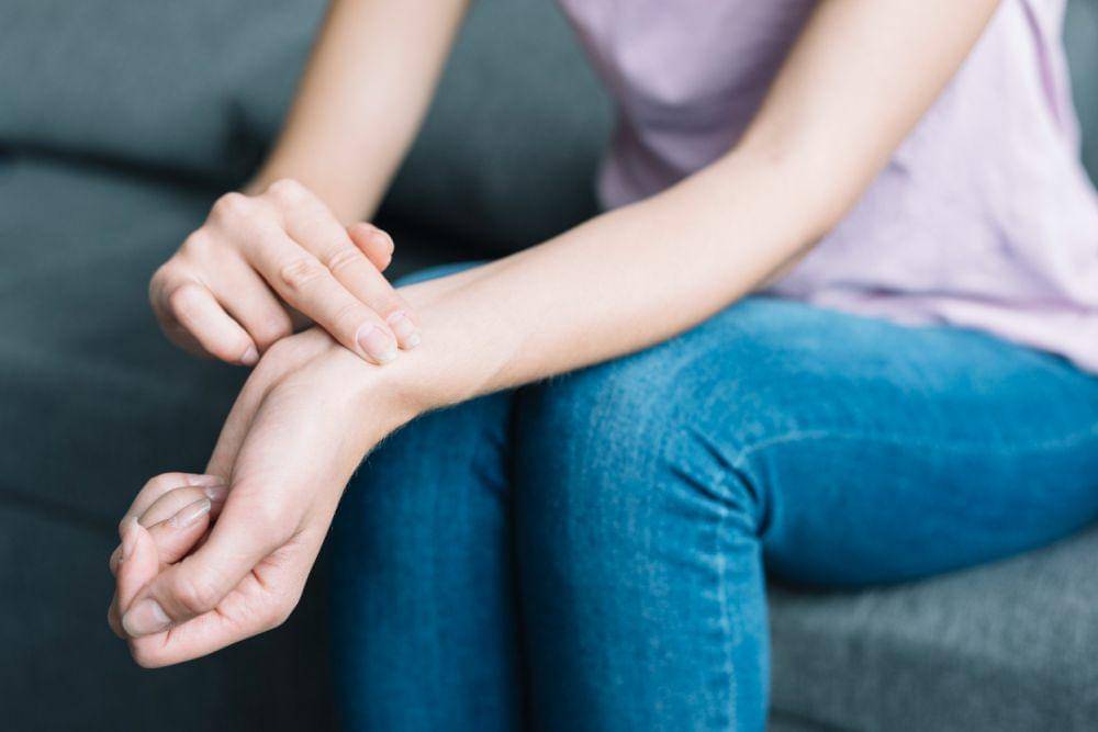 7 Gejala Asam Urat, Timbul Benjolan di Sekitar Sendi Salah Satunya