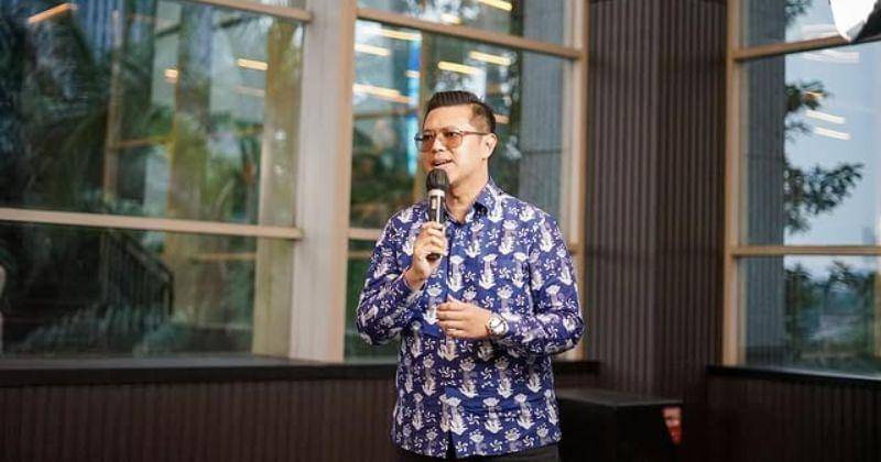 Instagram.com/hendysetiono