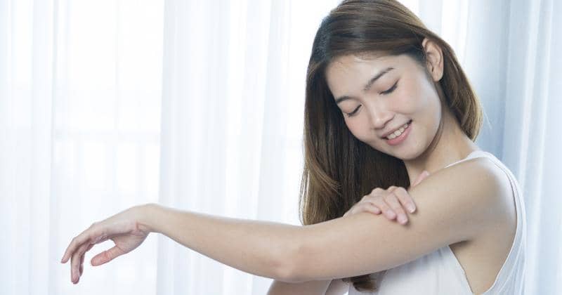 7 Tips agar Kulit Tetap Terhidrasi saat Puasa, Anti Kering dan Kusam!