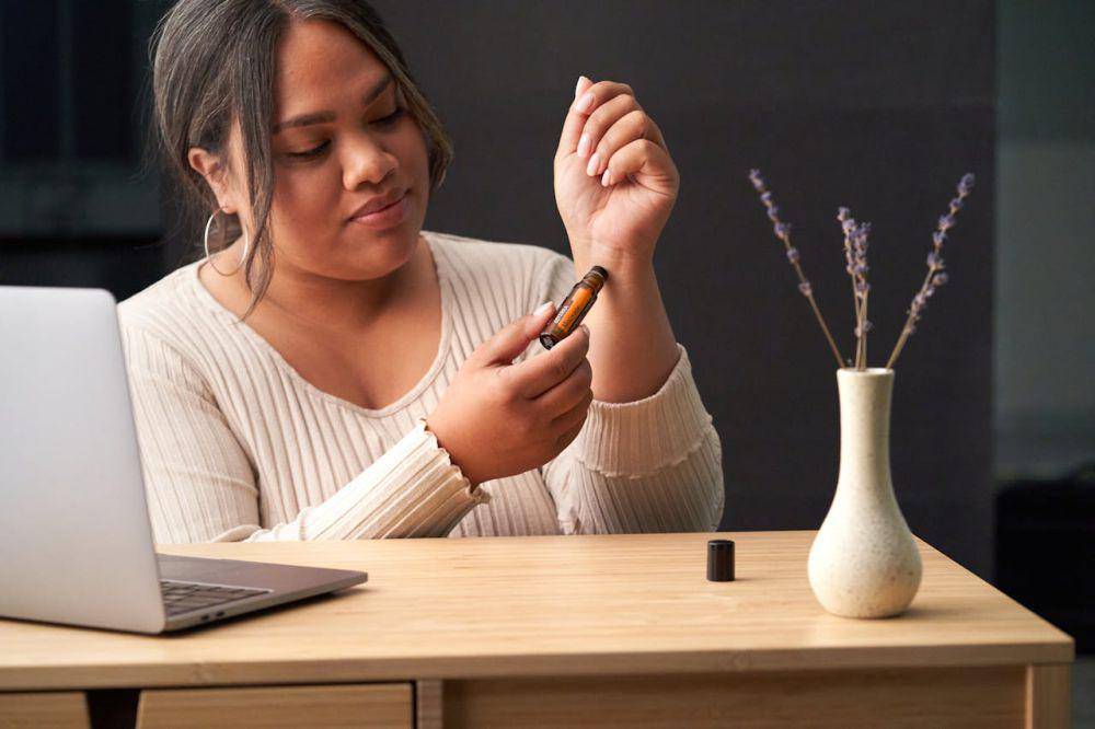 Ilustrasi roll-on perfume