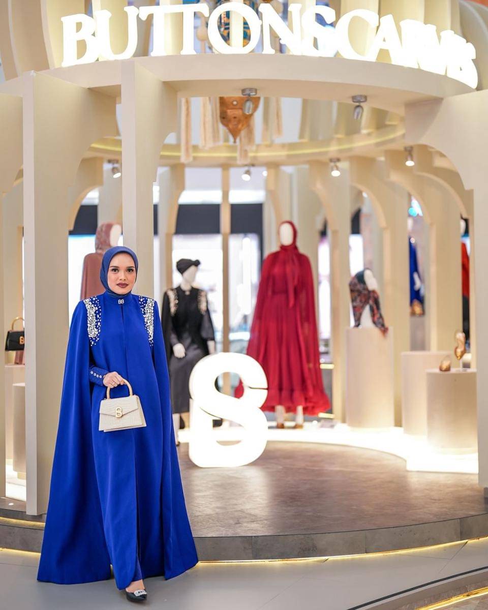 Linda Anggrea, founder Buttonscarves (instagram.com/lindaanggrea)