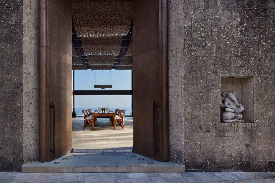 7 Rekomendasi Resort di Bali Utara, Tawarkan View Menawan