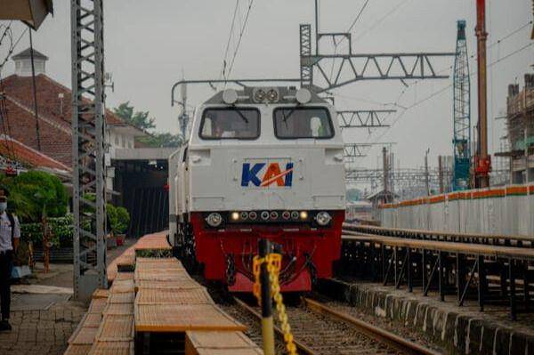 Tegas, KAI Tolak Usulan Gerbong Khusus Perokok