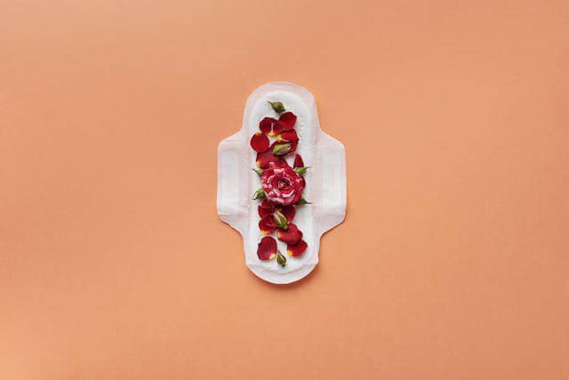 ilustrasi menstruasi (pexels.com/kaboompics)