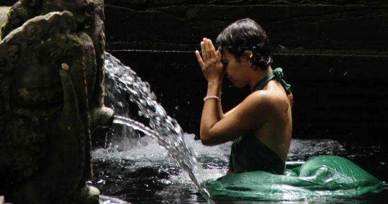 Instagram.com/melukatbali