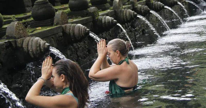 Instagram.com/melukatbali