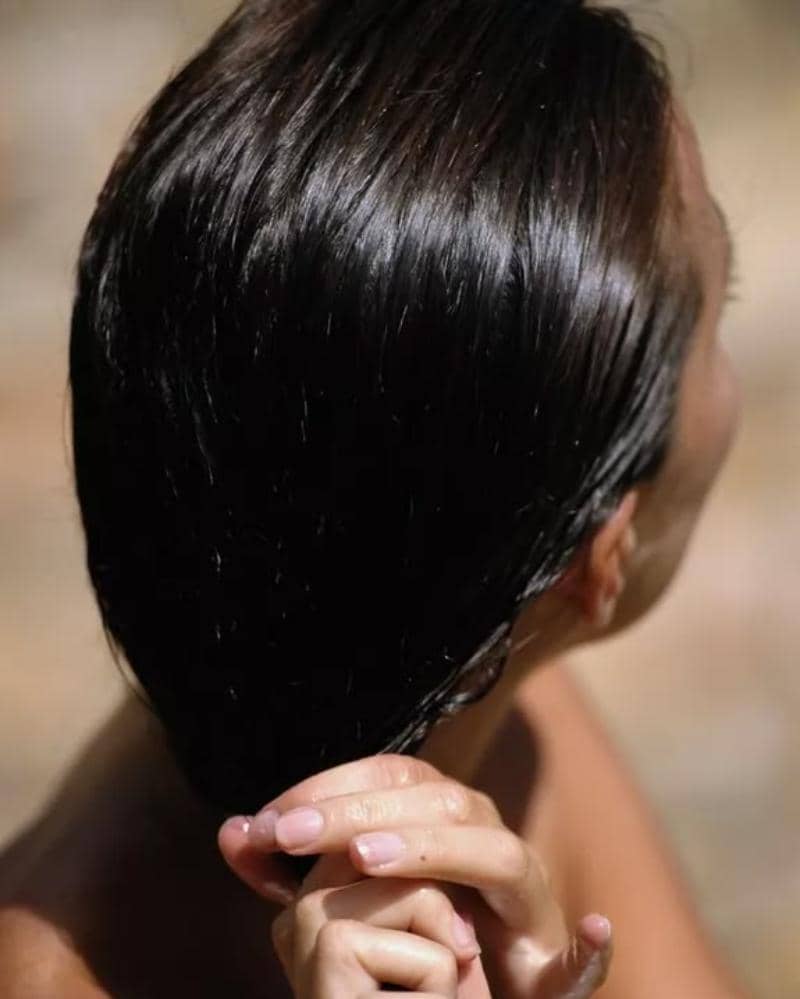 Apakah Kamu Terlalu Sering Mencuci Rambut? Berikut Saran dari Ahl ...