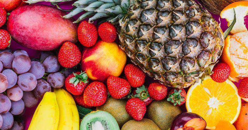 7 Rekomendasi Buah yang Baik untuk Kesehatan Kulit
