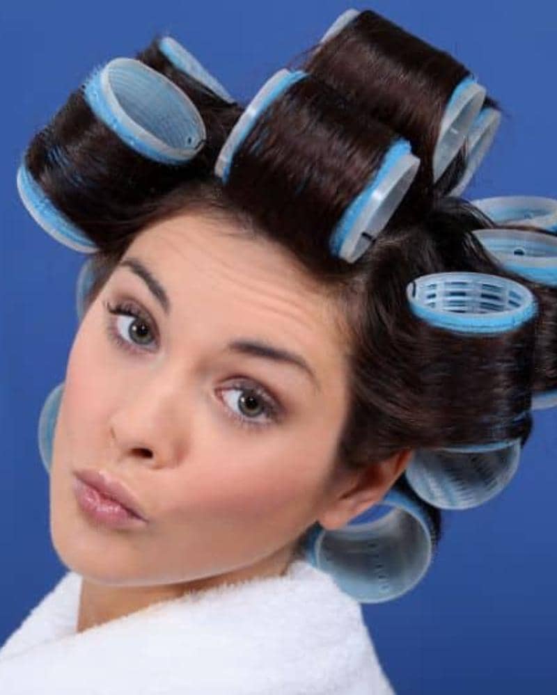 Cara Menggunakan Rol Rambut untuk Hasil Rambut Bervolume yang Men ...