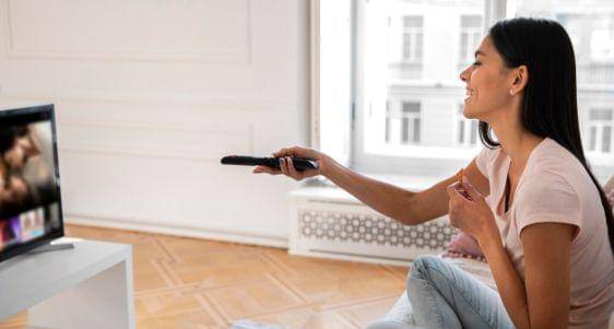 7 Dampak Buruk Menyalakan TV tapi Tidak Ditonton, Pemborosan Energi 7.jpg