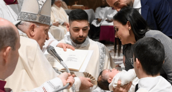 Paus Fransiskus 3.png