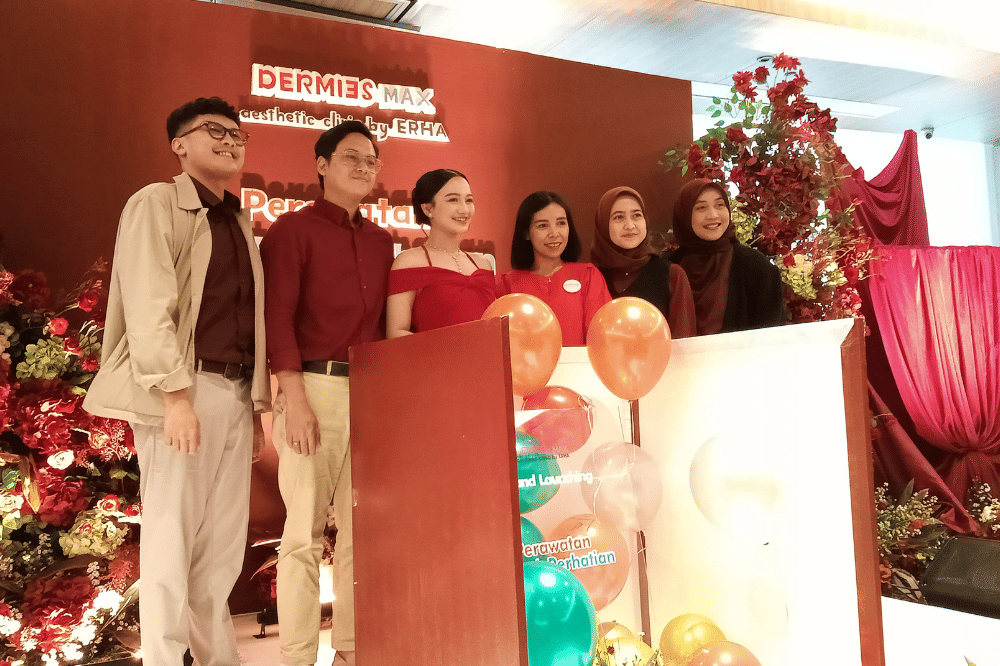 grand launching kampanye baru Dermies Max Aesthetic Clinic by ERHA.png