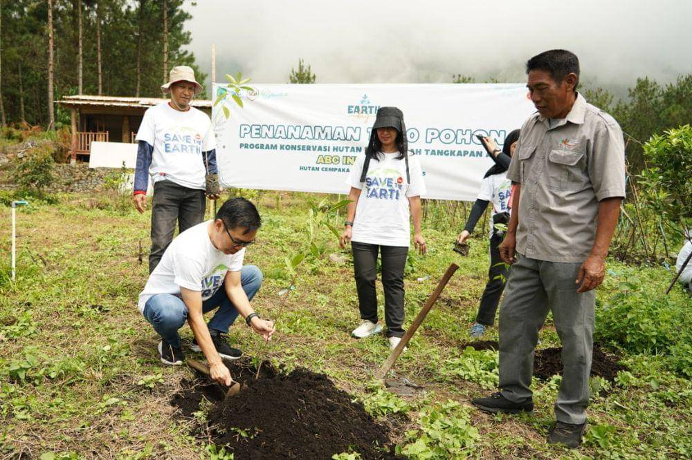 Program Penanaman 1.000 pohon di Jawa Timur