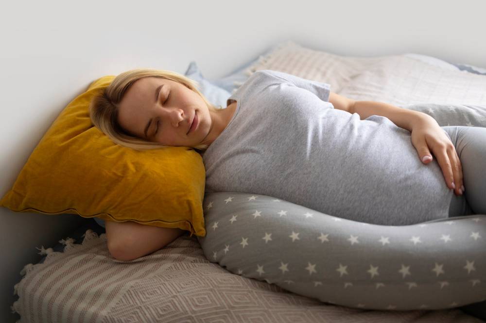 Membantu ibu hamil tidur lebih nyenyak.png