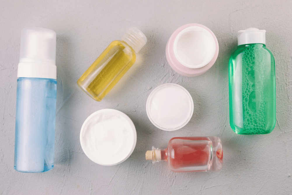 Kebiasaan Pakai Skincare yang Justru akan Merusak Kulit (7).png