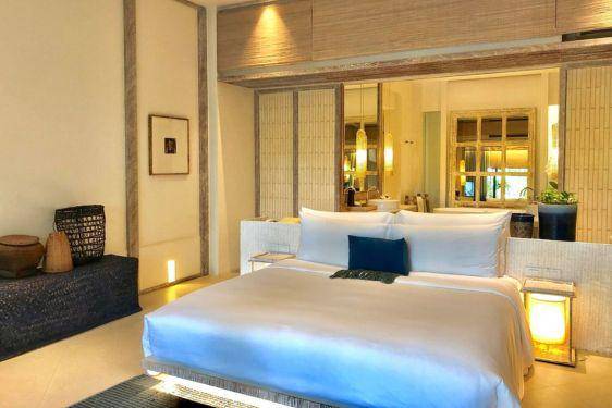 9 Rekomendasi Hotel Terdekat di Surabaya, Fasilitasnya Bikin Betah!