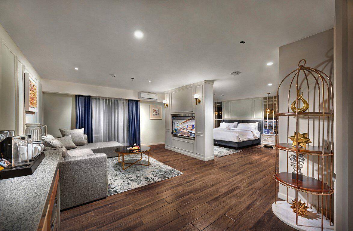 9 Rekomendasi Hotel Terdekat di Surabaya, Fasilitasnya Bikin Betah!