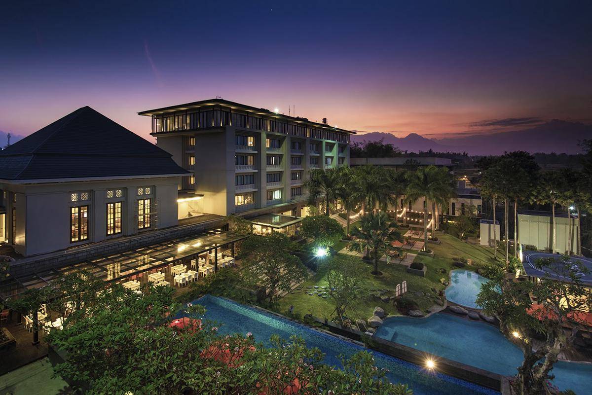 9 Rekomendasi Hotel Terdekat di Malang, Ada Live Music Tiap Malam!