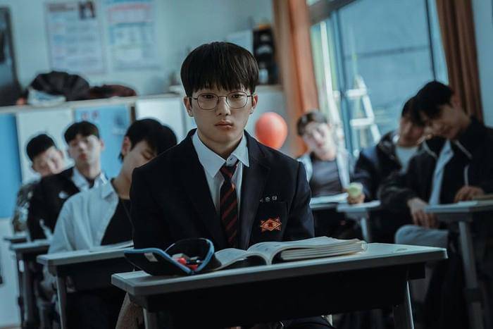 Weak Hero Class 4.jpg