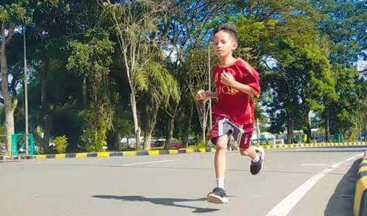viral anak 10 tahun lari 5 km dalam 22 menit