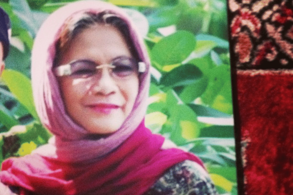 Apa Hubungan Bunda Iffet dan Slank 2.png