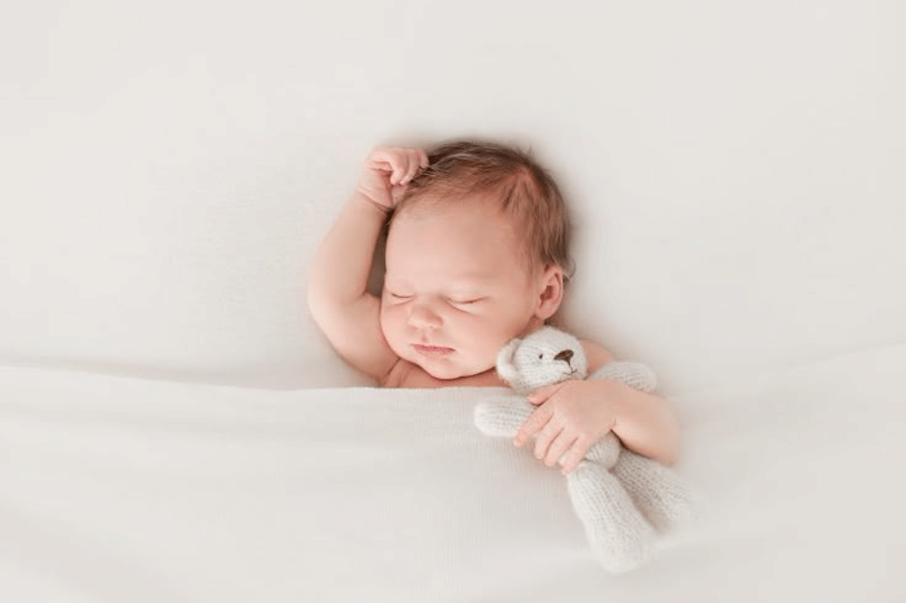 Pose newborn photoshoot.png