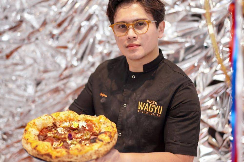 Pernah Ejek Mantan Istri Lahiran, Pria Ini Bagikan Pizza ke Ibu Hamil (1).jpg