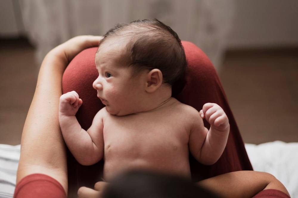 Cara mengatasi kekurangan kalsium pada bayi.png