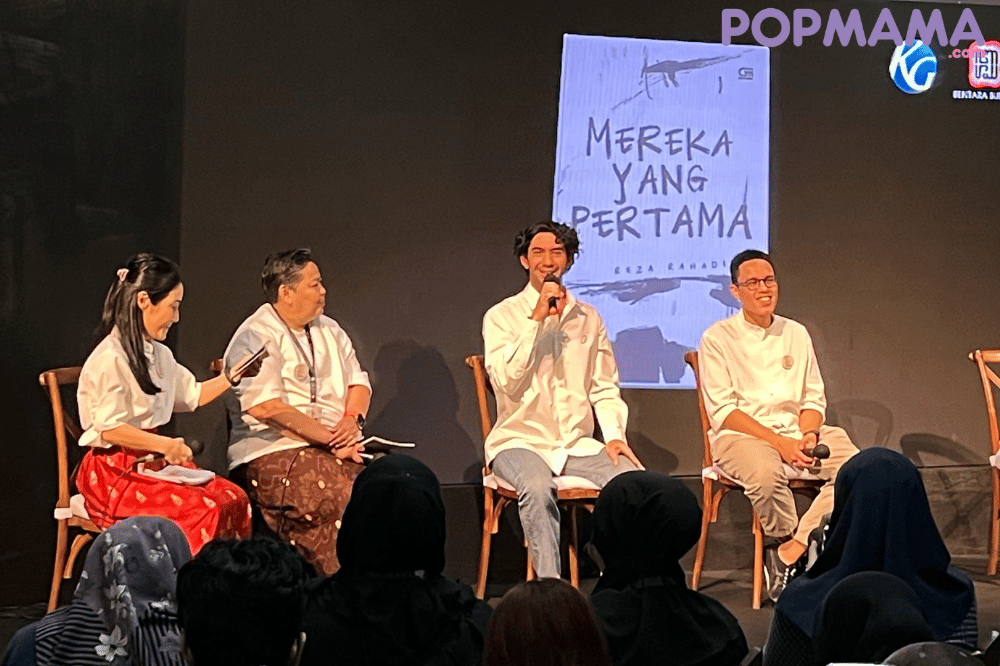 Reza Rahadian buku Mereka yang Pertama