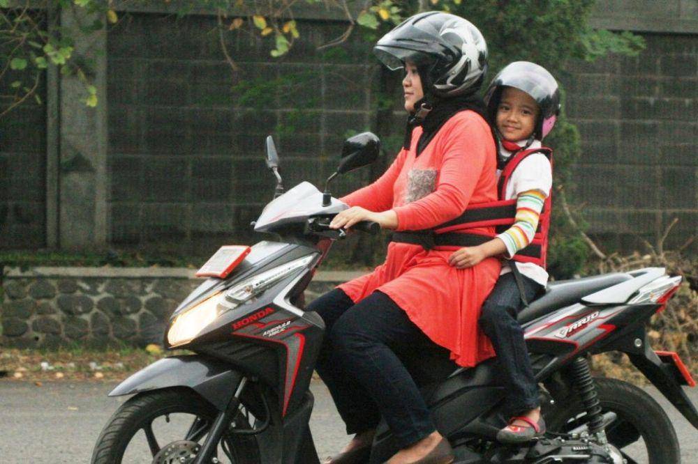 Tips Berkendara dengan Anak